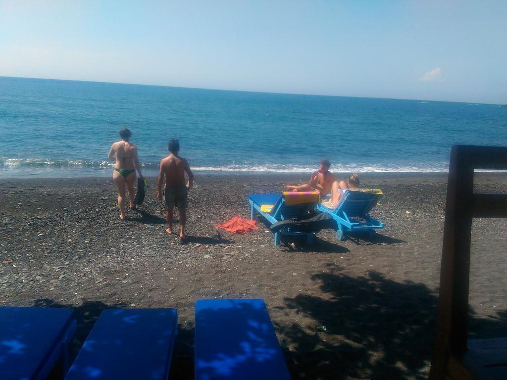 אמד Sunrise Cafe Bungalows מראה חיצוני תמונה